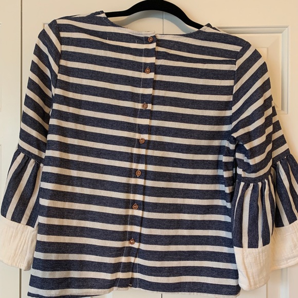 NEW Anthropologie Riana Ruffled Top By Isla Maude Size Small Floral Red